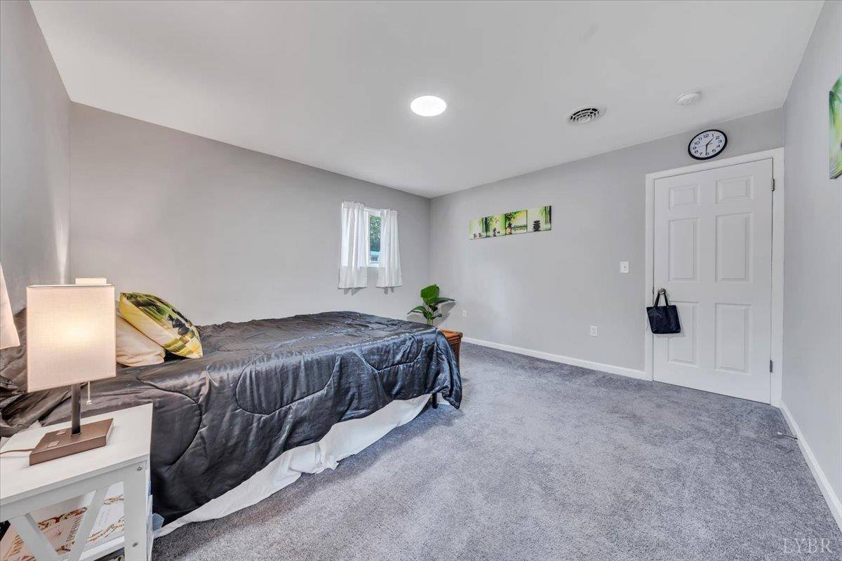 202 Skyline Drive, Bedford, VA 24523