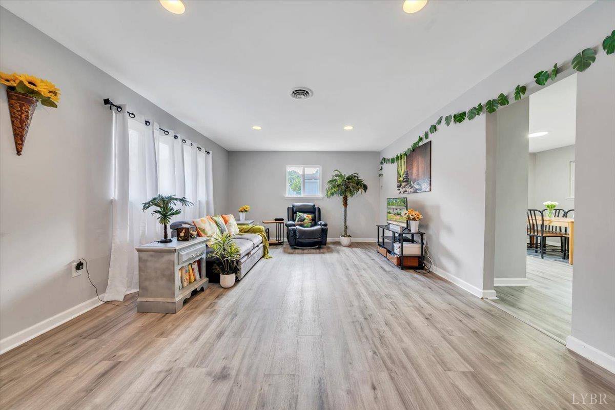 202 Skyline Drive, Bedford, VA 24523