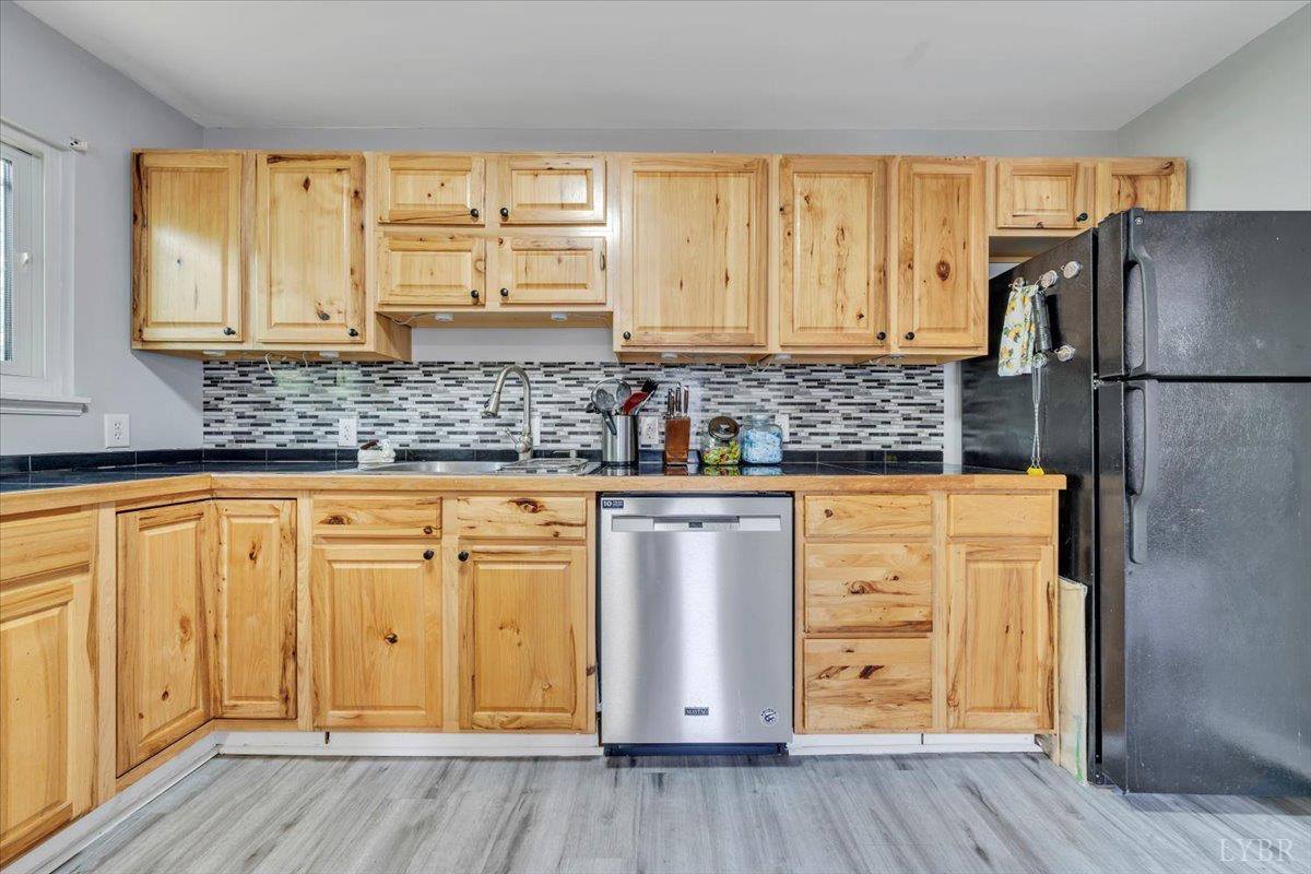 202 Skyline Drive, Bedford, VA 24523