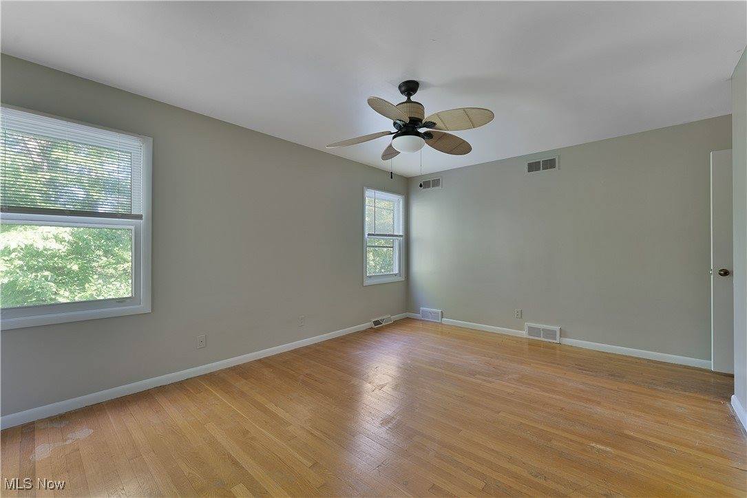 5772 Sampson Drive, Girard, OH 44420