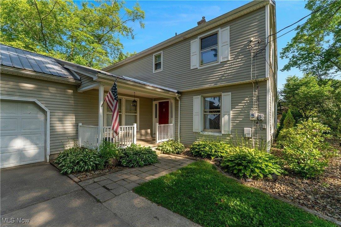 5772 Sampson Drive, Girard, OH 44420