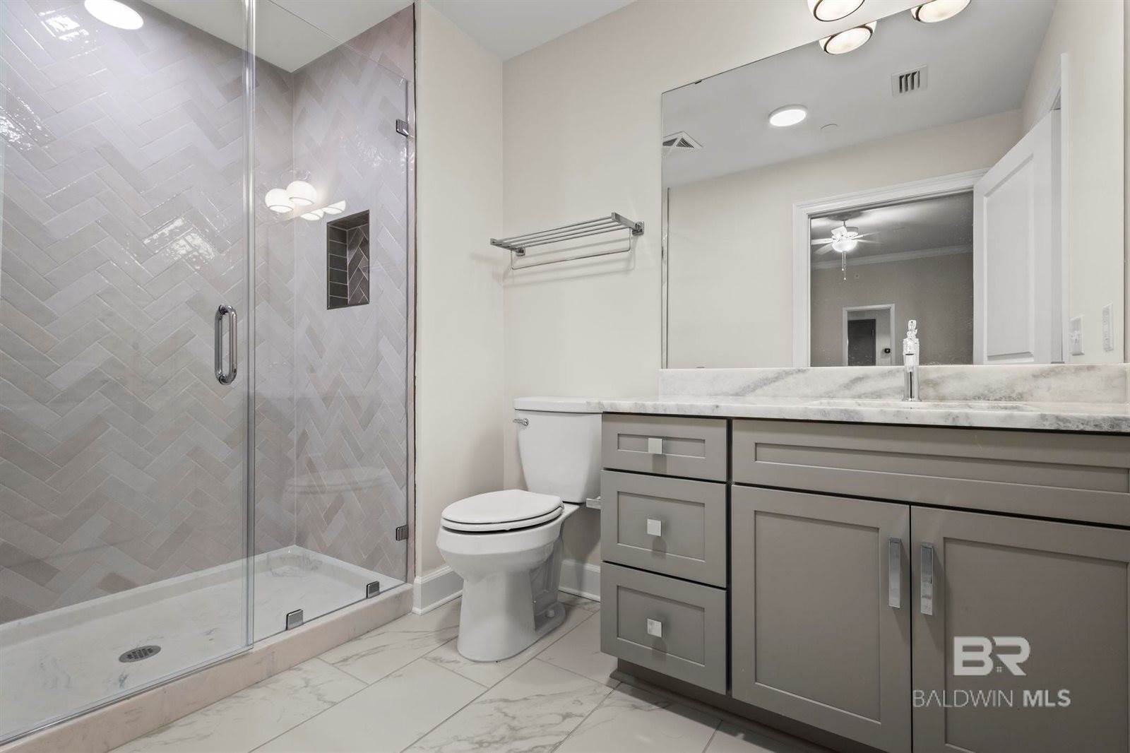 533 East Beach Boulevard, Gulf Shores, AL 36542