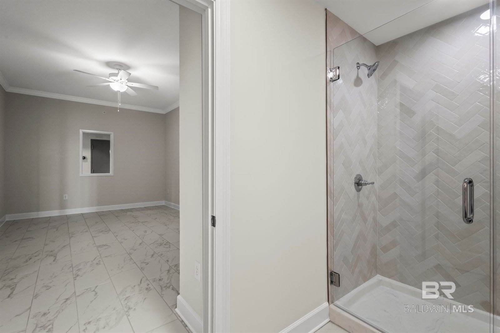 533 East Beach Boulevard, Gulf Shores, AL 36542