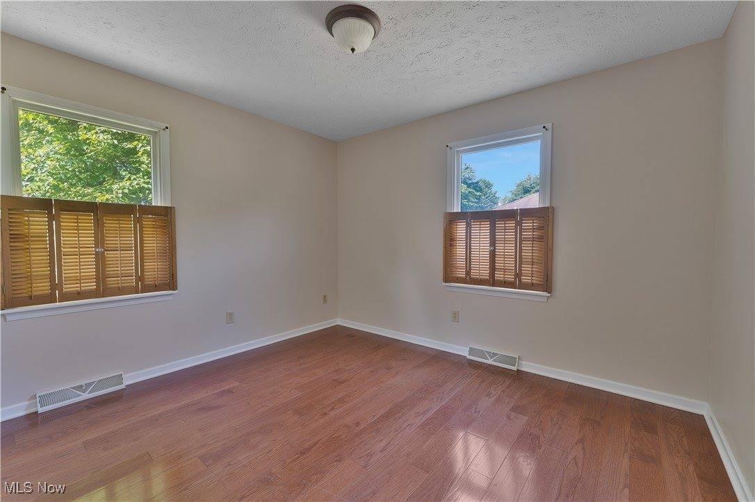 233 Robbies Run, Cortland, OH 44410