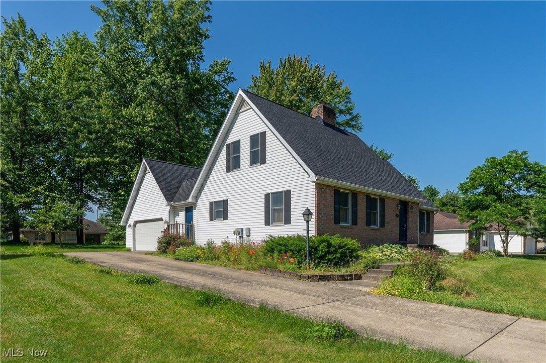 233 Robbies Run, Cortland, OH 44410