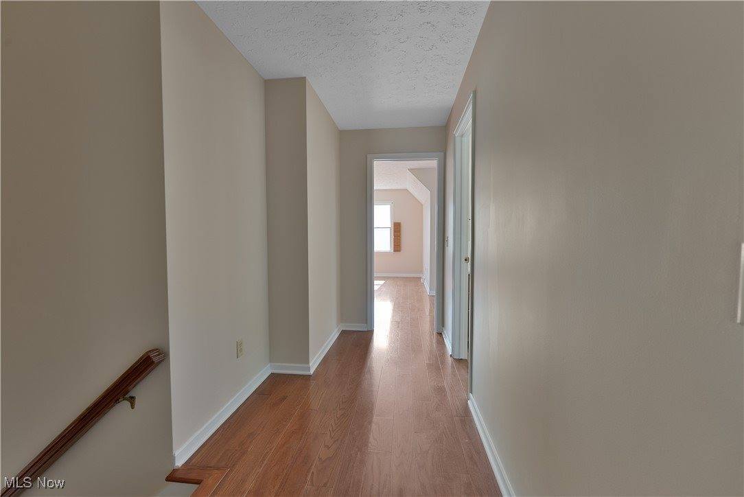 233 Robbies Run, Cortland, OH 44410