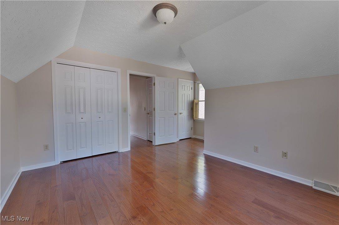 233 Robbies Run, Cortland, OH 44410