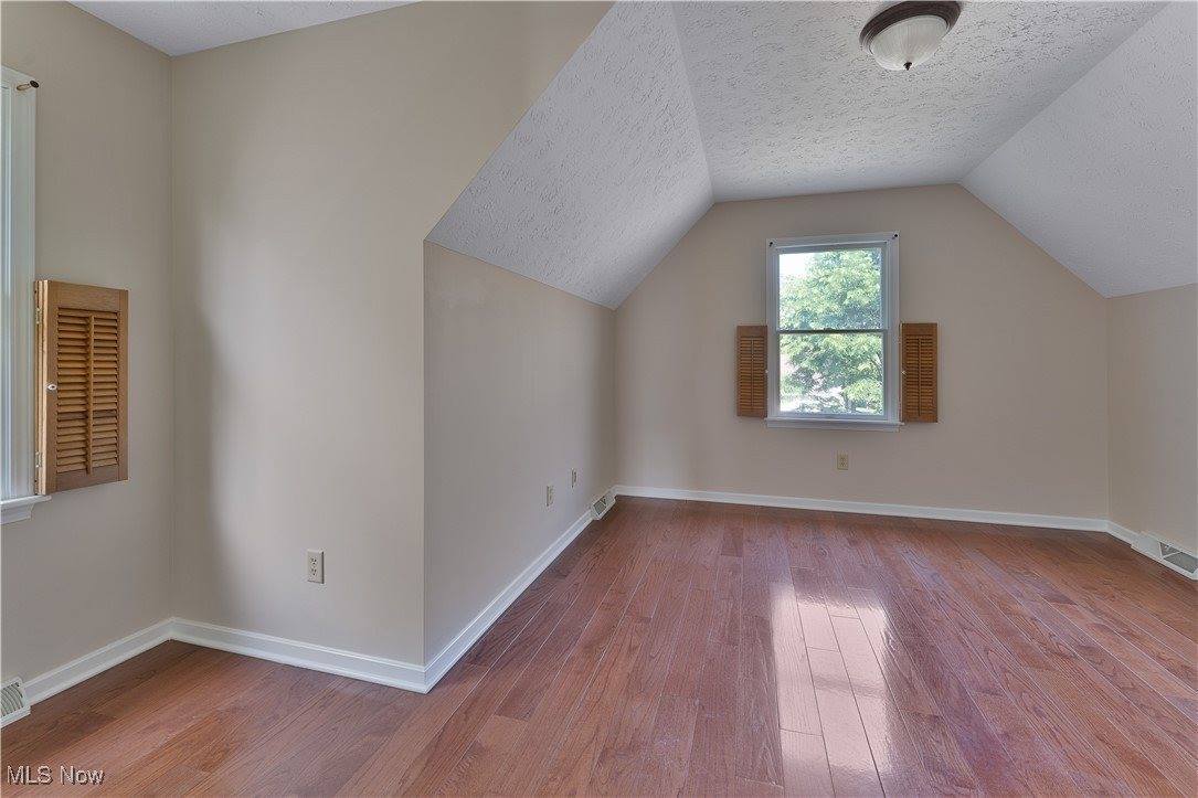 233 Robbies Run, Cortland, OH 44410