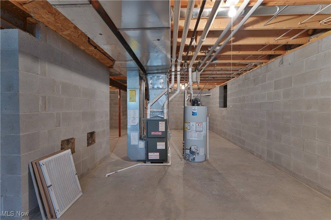 233 Robbies Run, Cortland, OH 44410