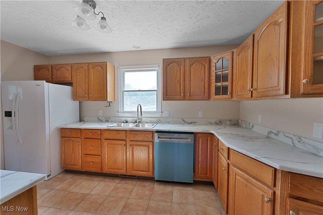 233 Robbies Run, Cortland, OH 44410