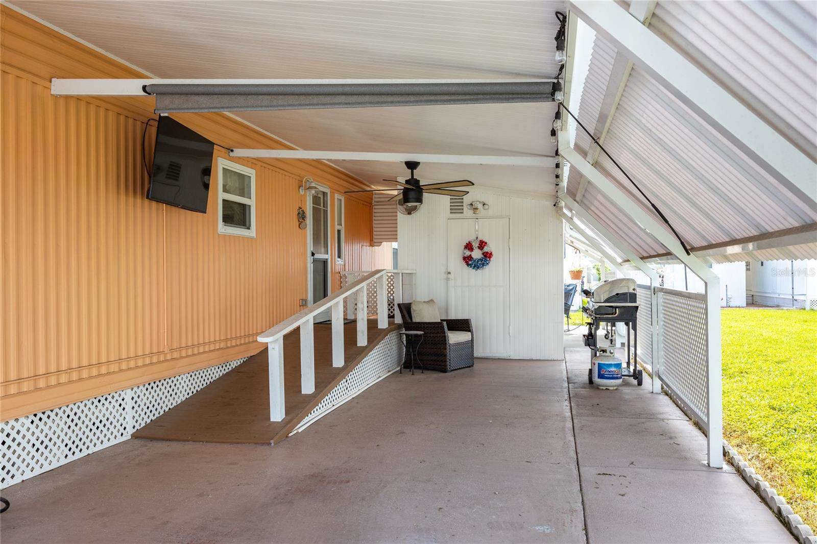 82226 F Street North, #226, Pinellas Park, FL 33781