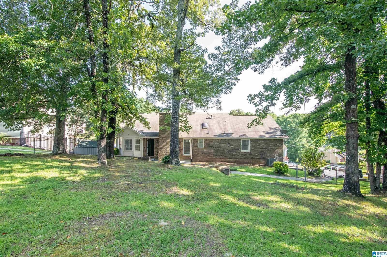840 Ridgefield Road, Birmingham, AL 35215