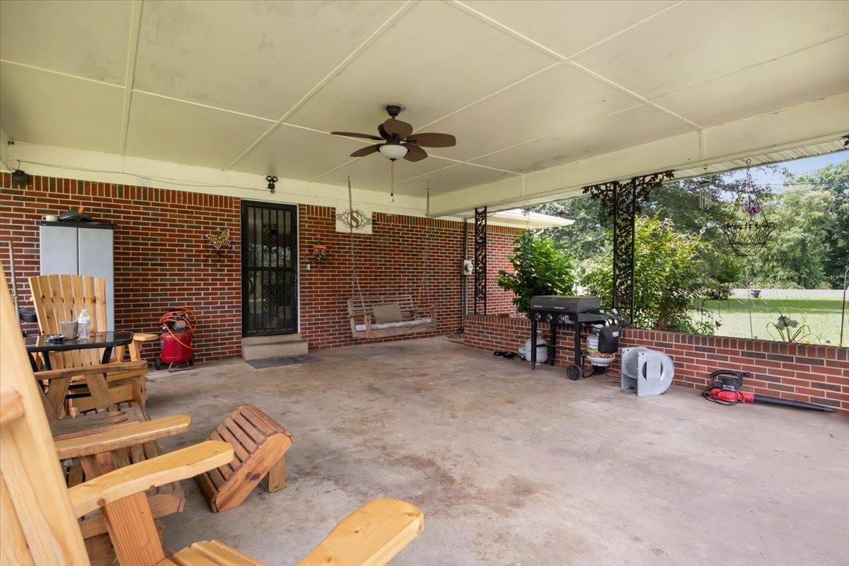 4670 Highway 69A, Camden, TN 38320