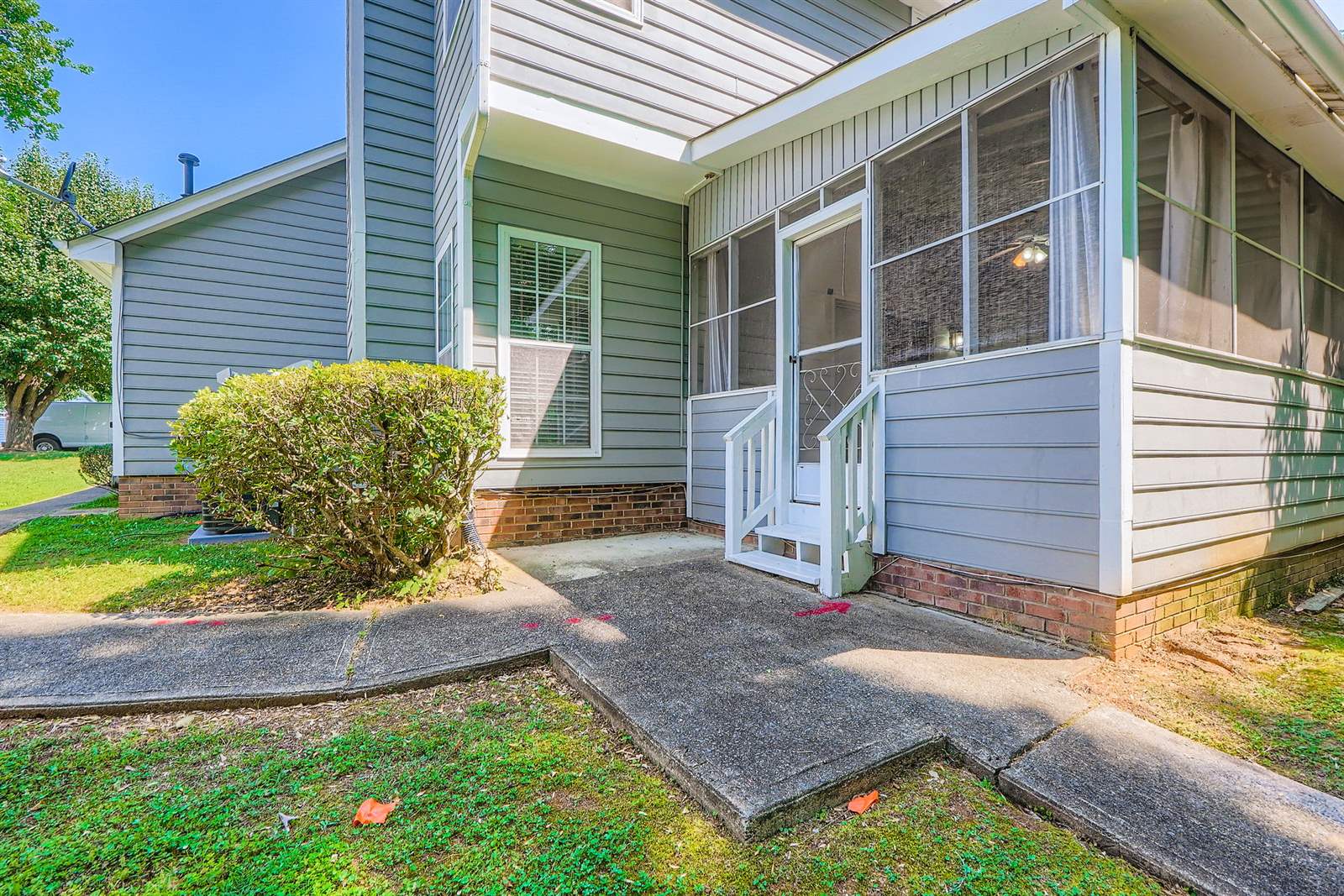 8909 Elkins Park Drive, Matthews, NC 28105