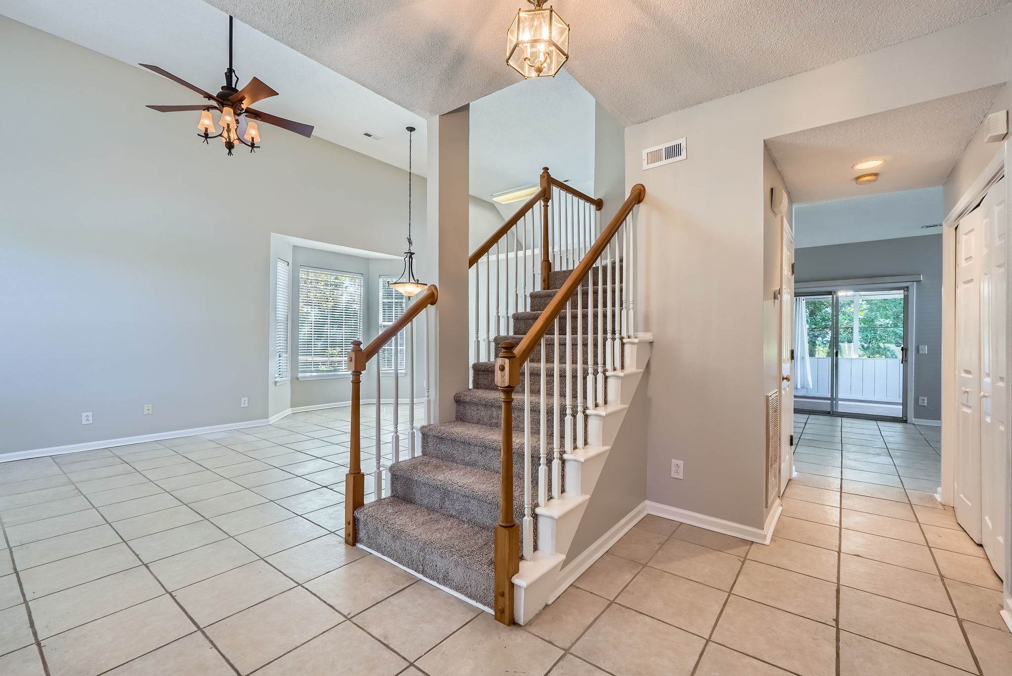 8909 Elkins Park Drive, Matthews, NC 28105