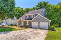 8909 Elkins Park Drive, Matthews, NC 28105
