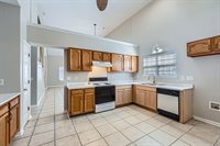 8909 Elkins Park Drive, Matthews, NC 28105