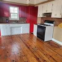 325 East 2nd Street, Larose, LA 70373