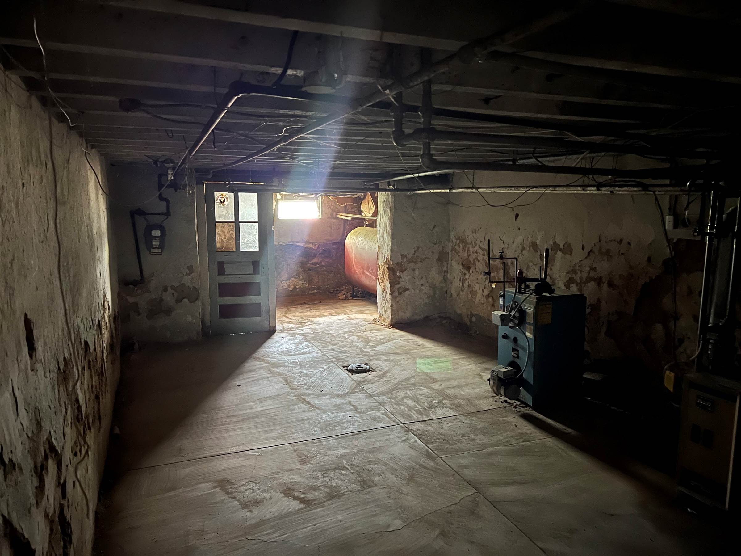 306 w Roosevelt blvd, Phila, PA 19120