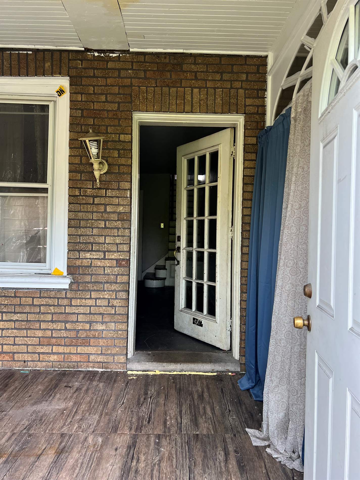 306 w Roosevelt blvd, Phila, PA 19120