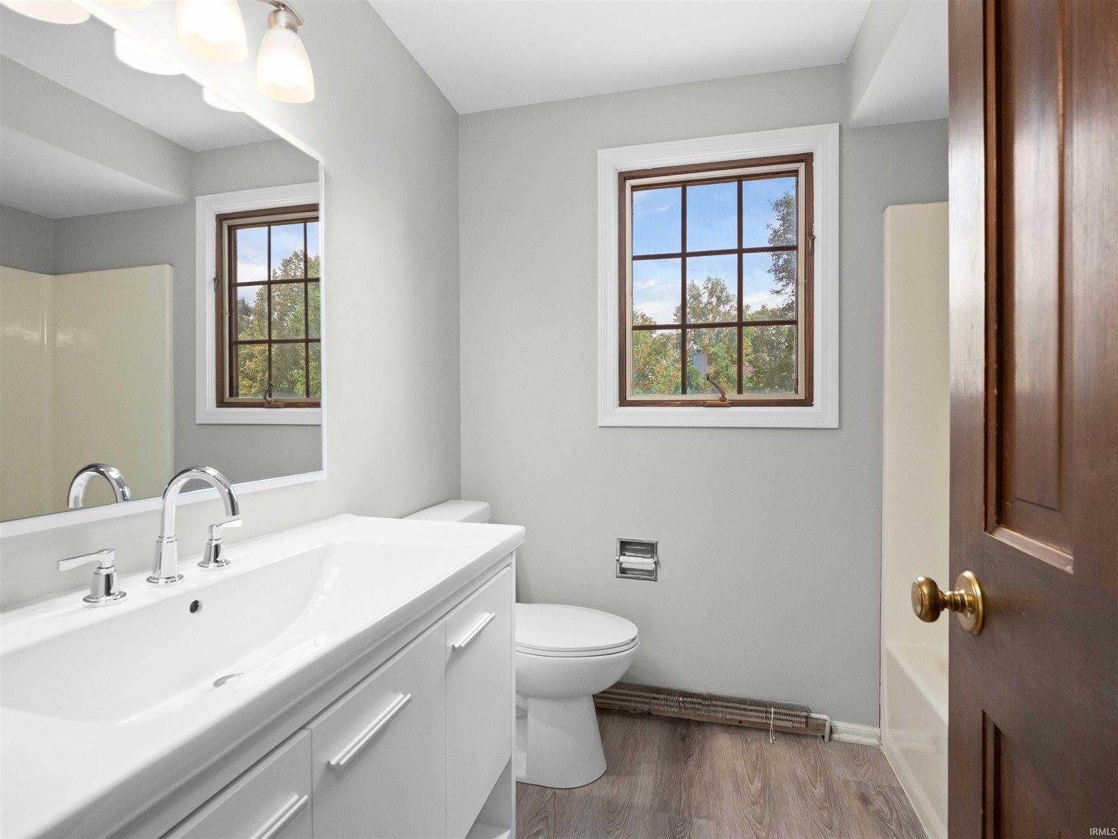 6506 Woodthrush Drive, Fort Wayne, IN 46835