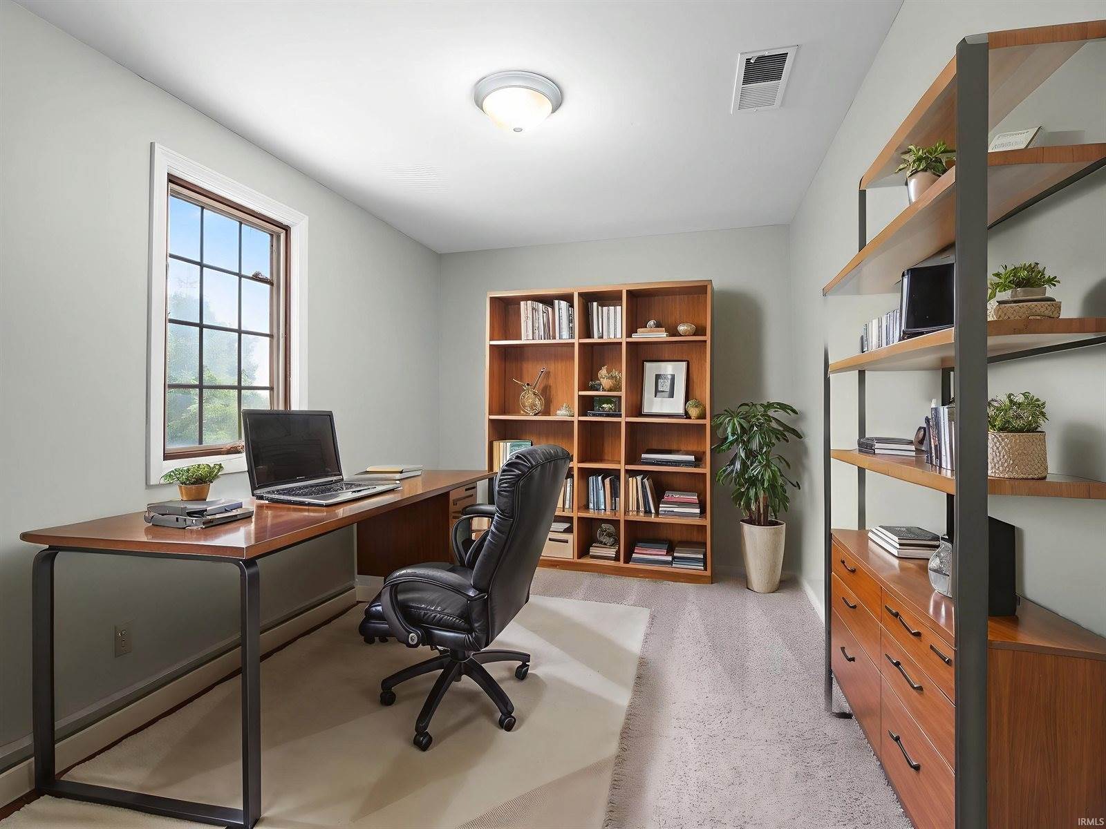 6506 Woodthrush Drive, Fort Wayne, IN 46835