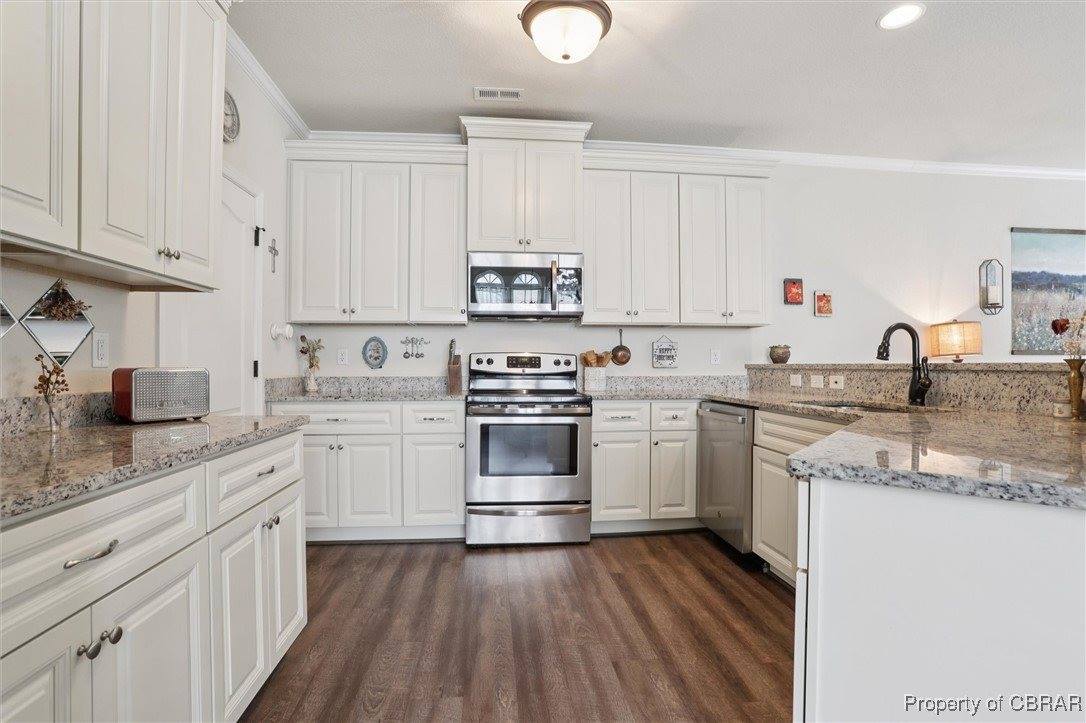 7544 Villa Court, Gloucester Point, VA 23062