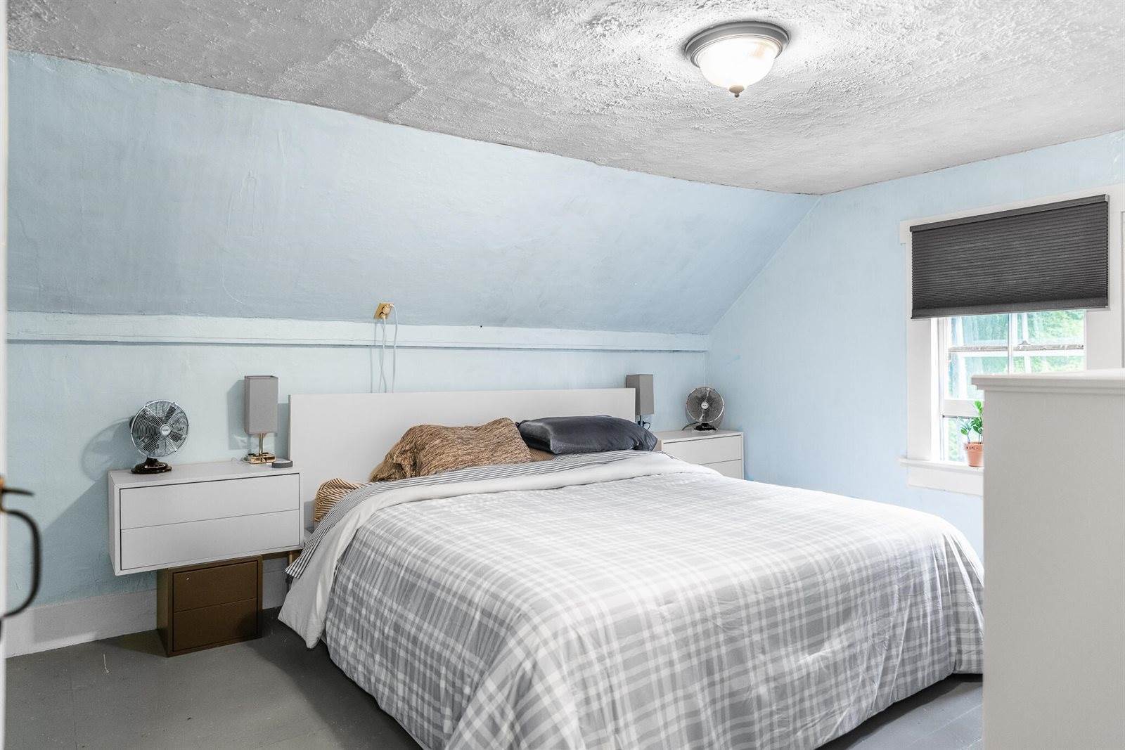 19 Bucksport Road, Ellsworth, ME 04605