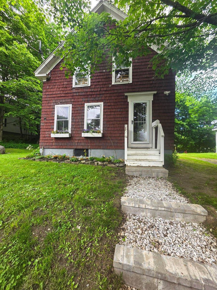 19 Bucksport Road, Ellsworth, ME 04605