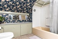 19 Bucksport Road, Ellsworth, ME 04605