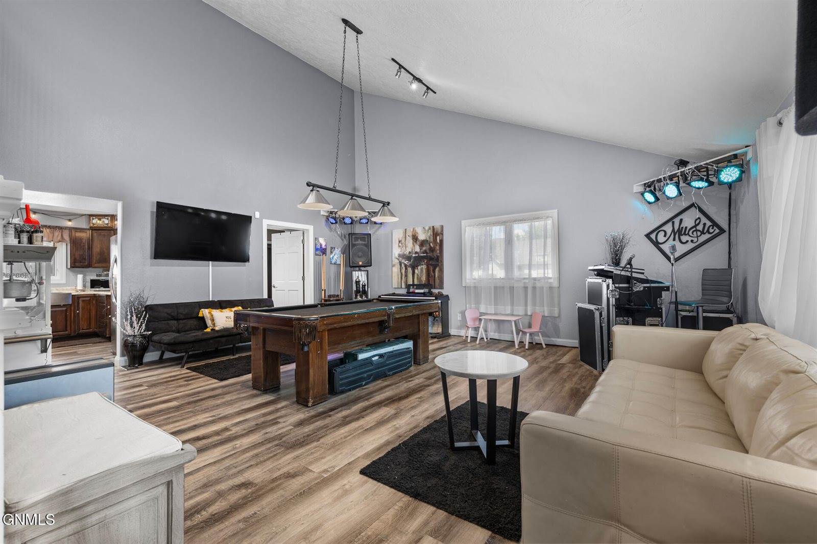 3319 11th Avenue East, Williston, ND 58801