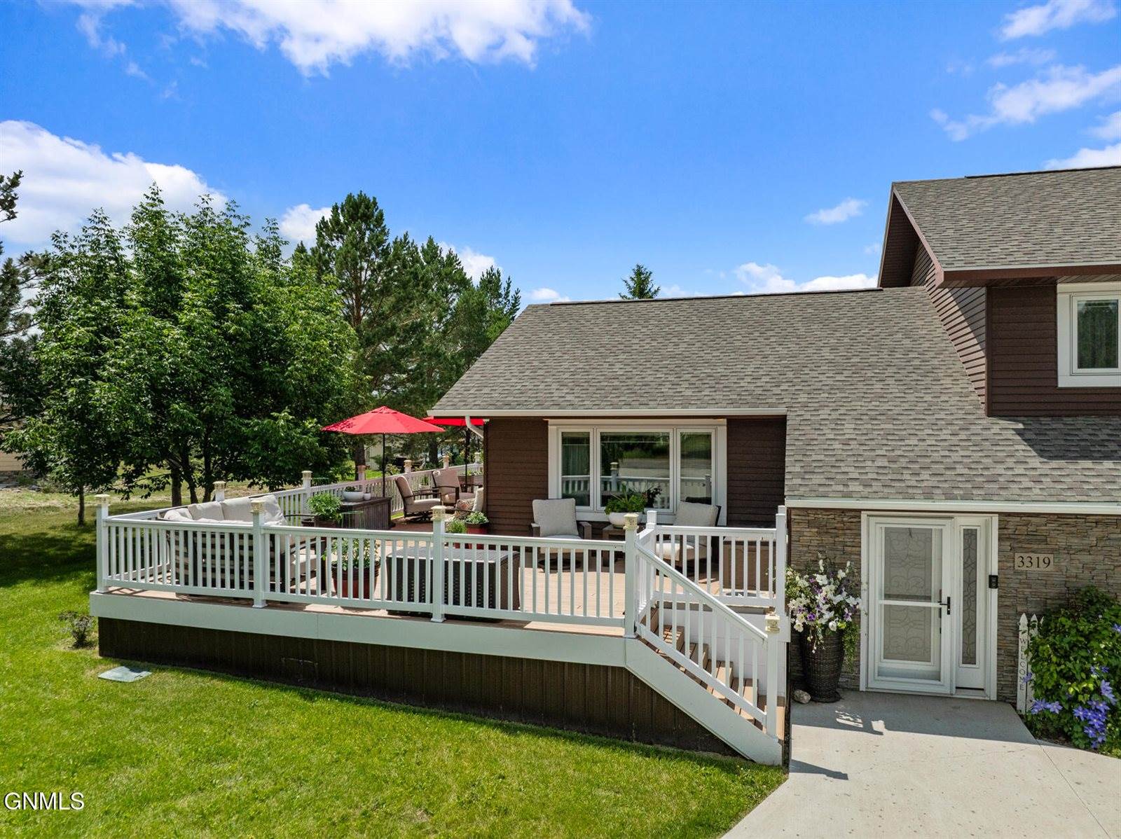 3319 11th Avenue East, Williston, ND 58801