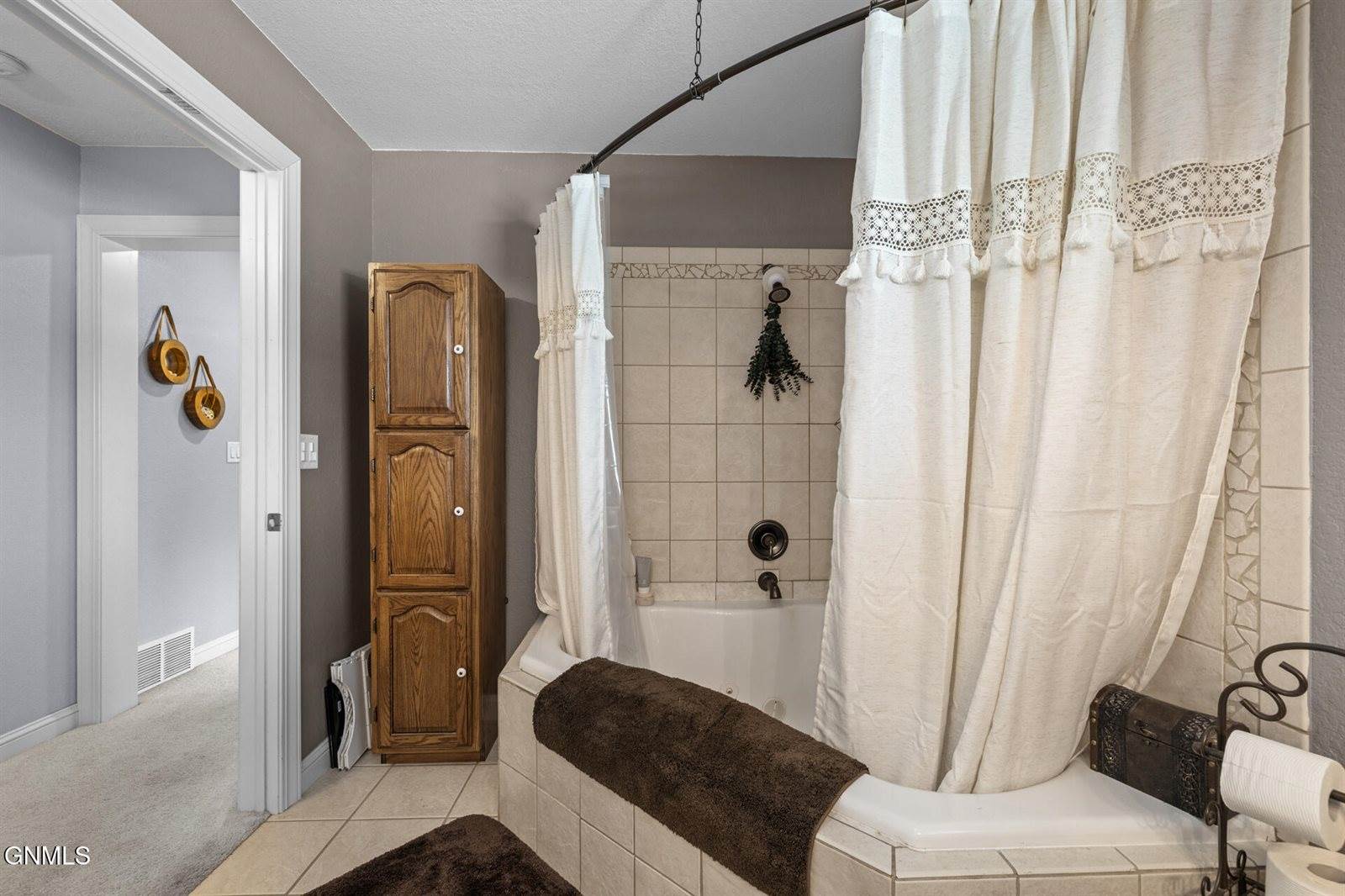 3319 11th Avenue East, Williston, ND 58801