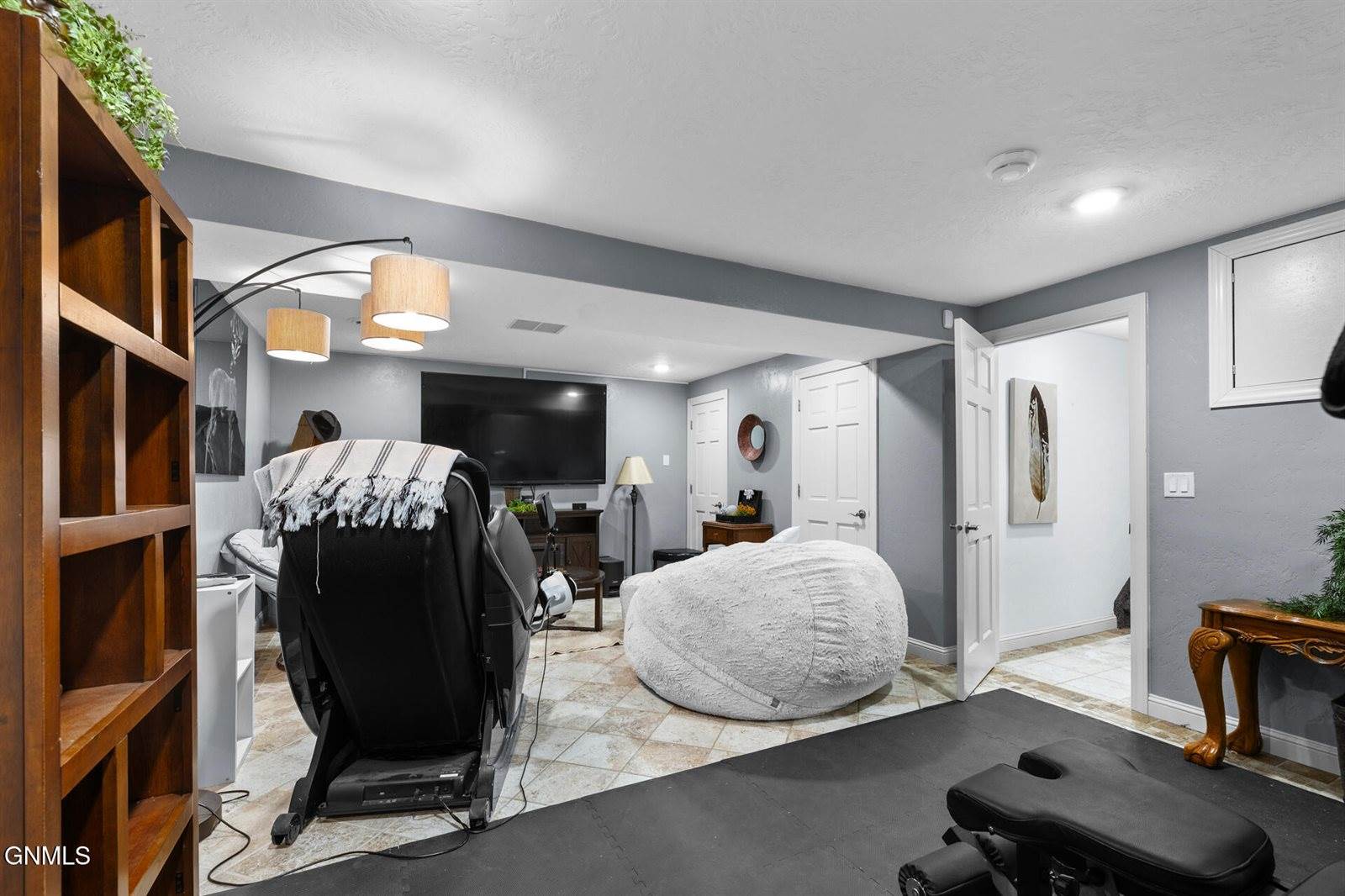 3319 11th Avenue East, Williston, ND 58801