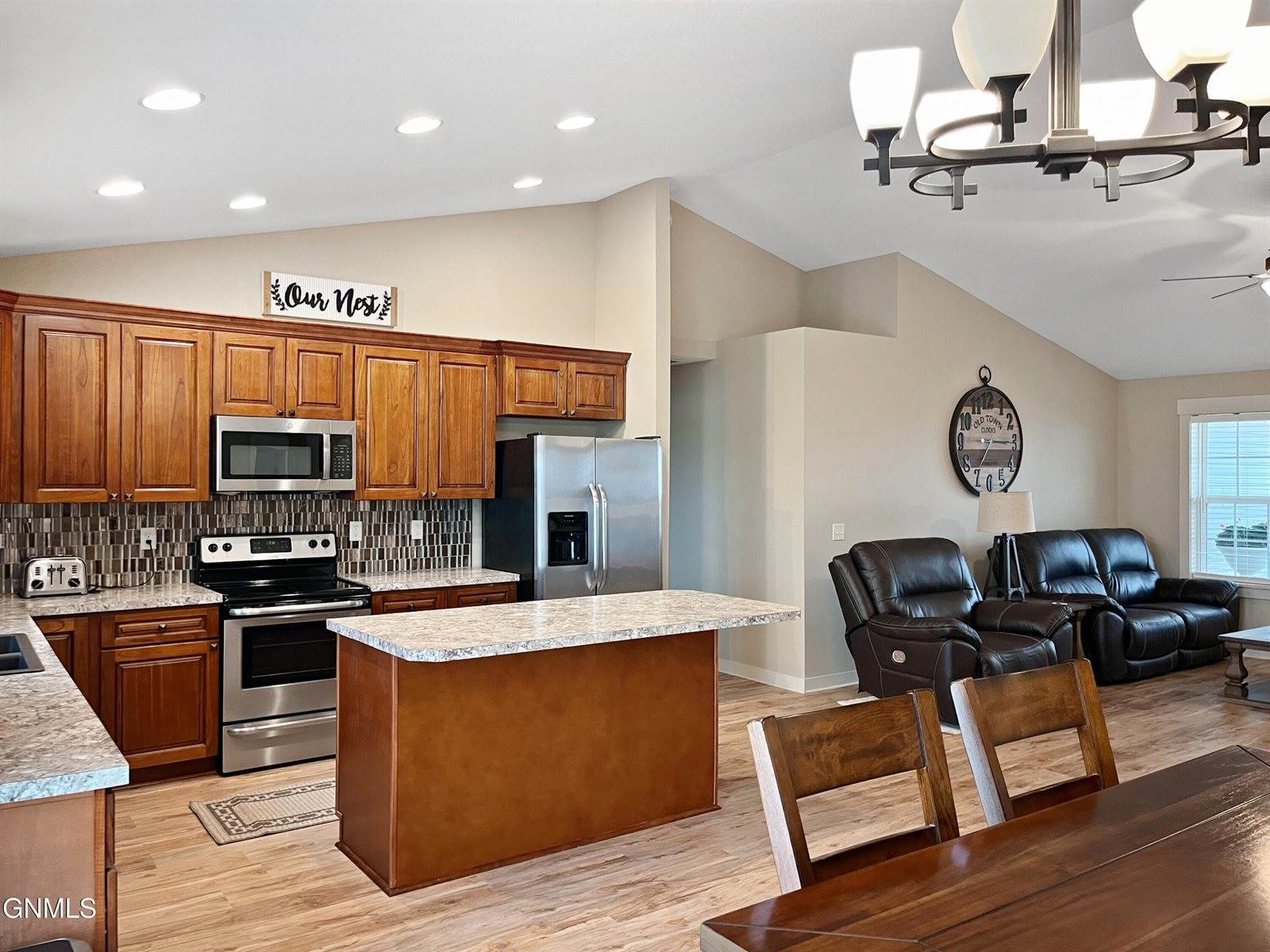 13662 Cherry Street NW, Williston, ND 58801