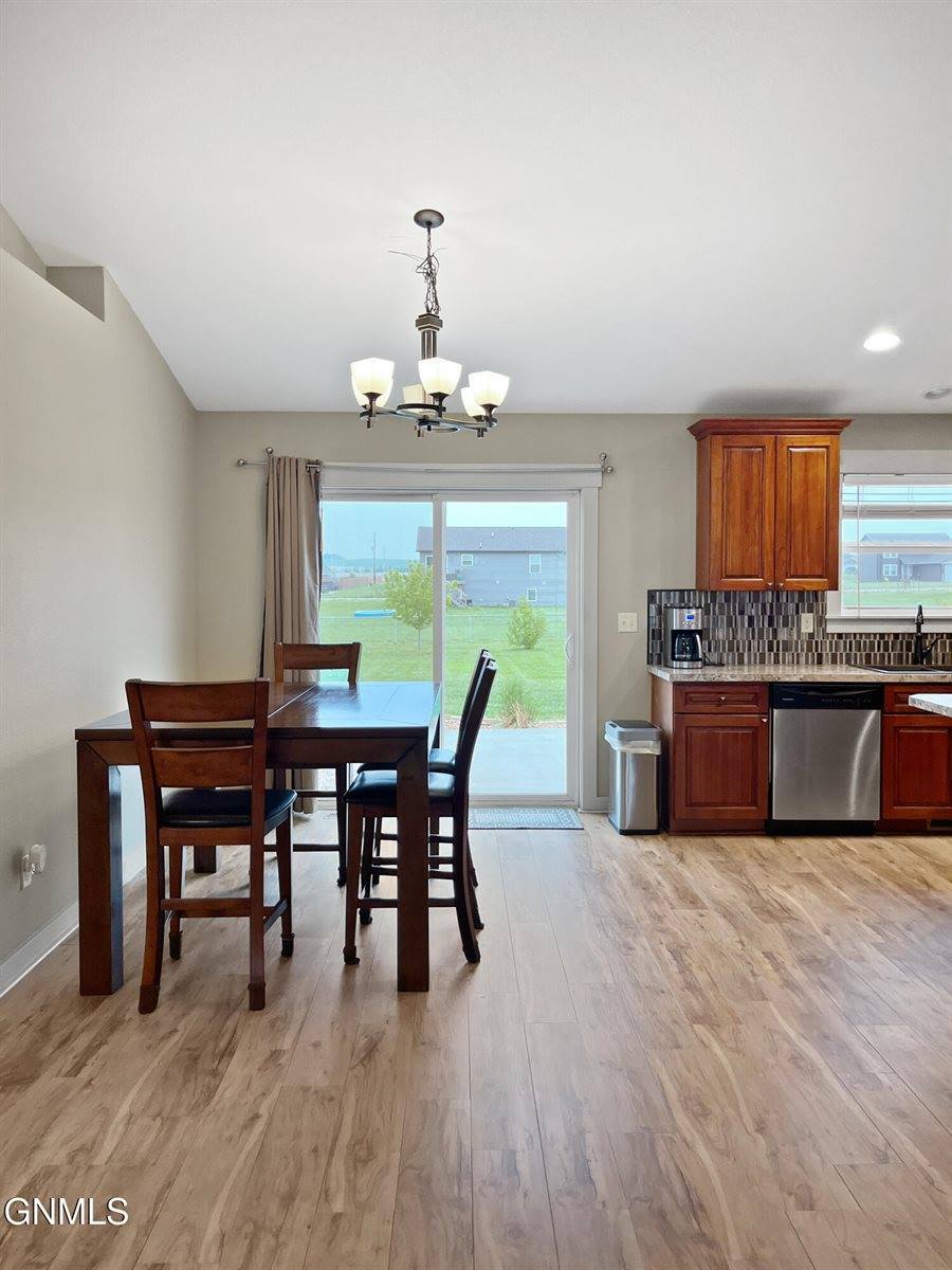 13662 Cherry Street NW, Williston, ND 58801