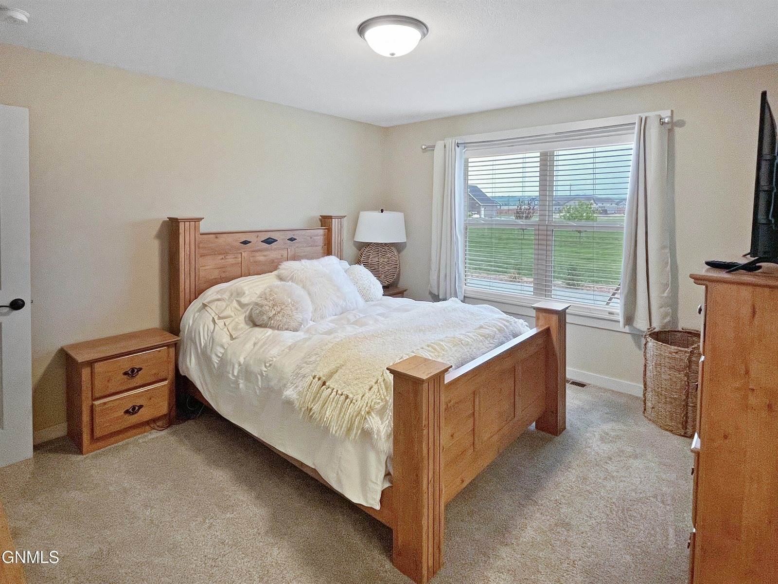 13662 Cherry Street NW, Williston, ND 58801