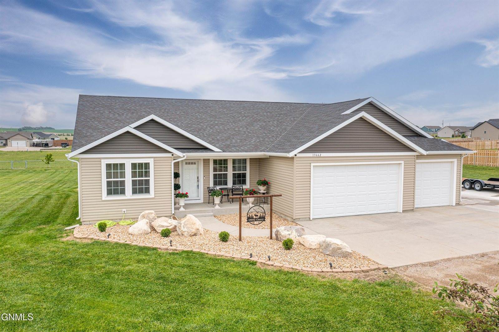 13662 Cherry Street NW, Williston, ND 58801