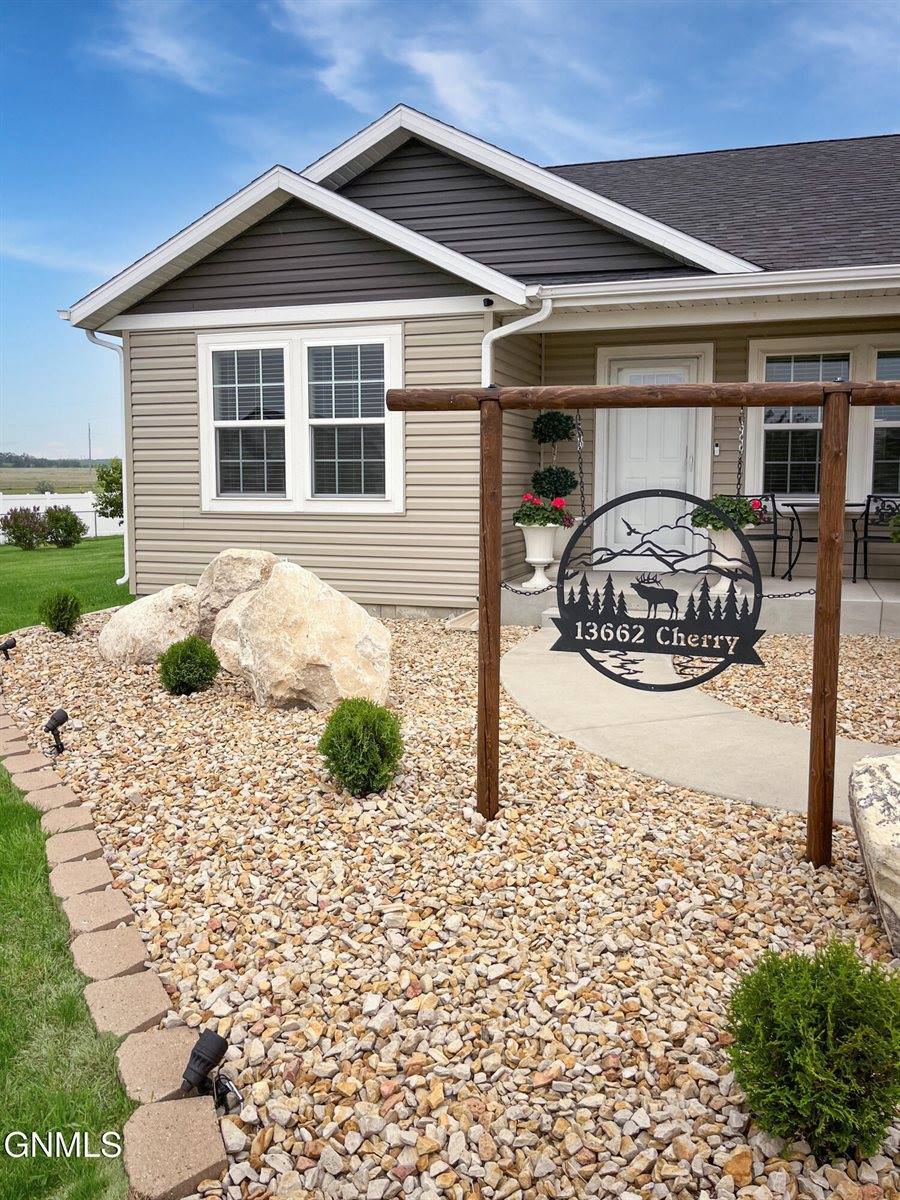 13662 Cherry Street NW, Williston, ND 58801