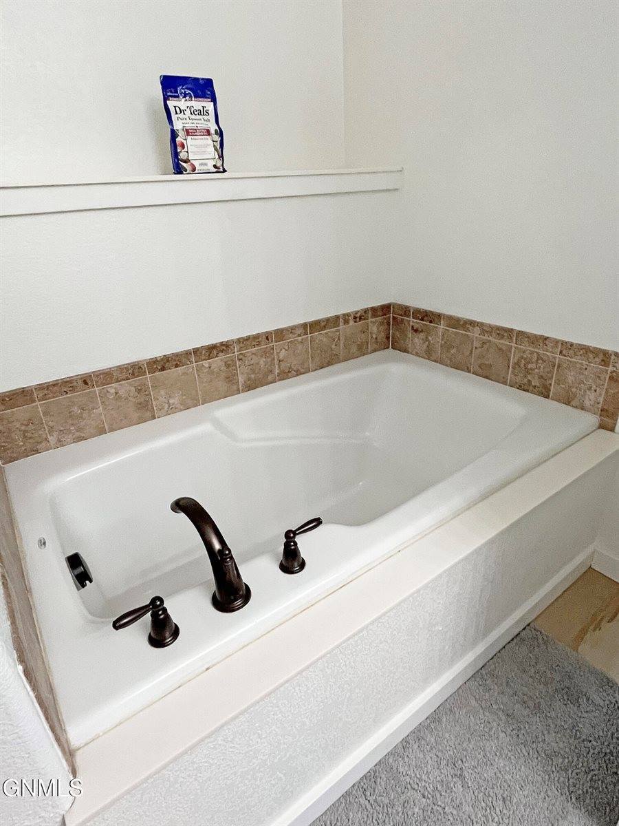 2810 24th Street West, Williston, ND 58801