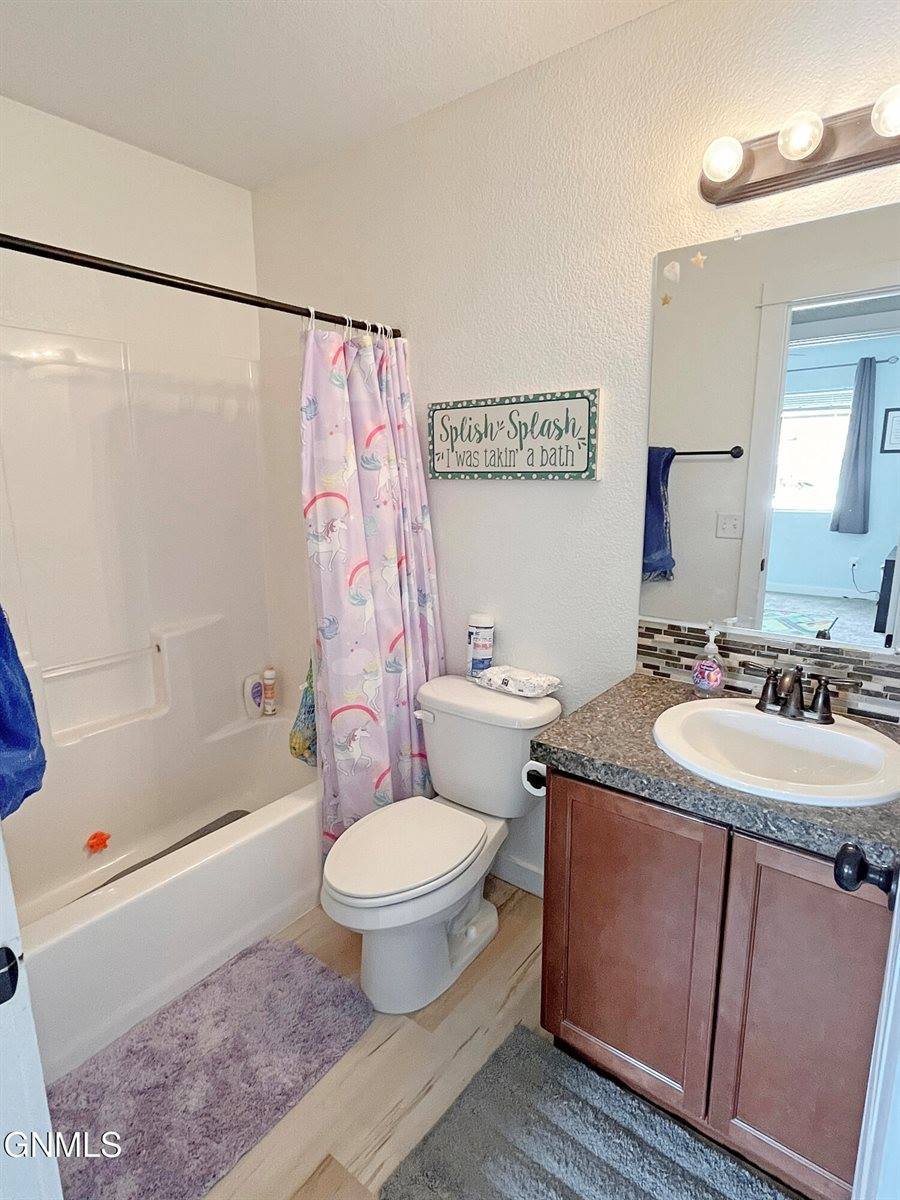 2810 24th Street West, Williston, ND 58801