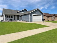 2810 24th Street West, Williston, ND 58801