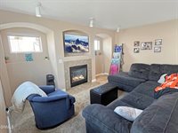 2810 24th Street West, Williston, ND 58801