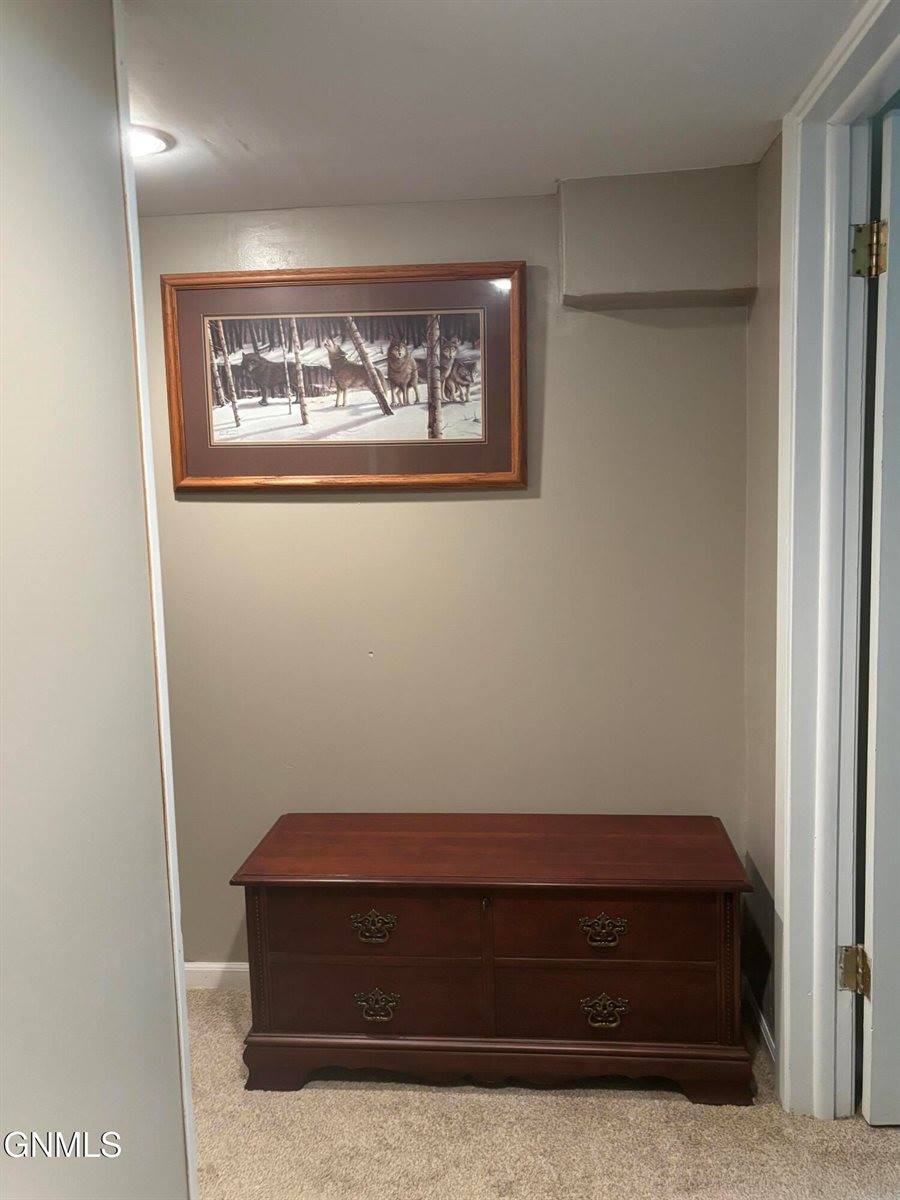 1401 University Avenue, Williston, ND 58801