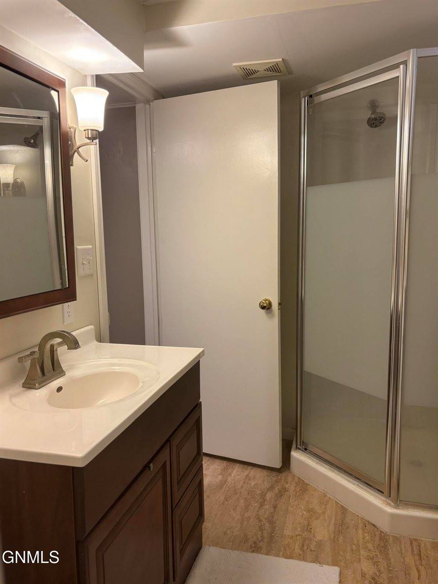 1401 University Avenue, Williston, ND 58801