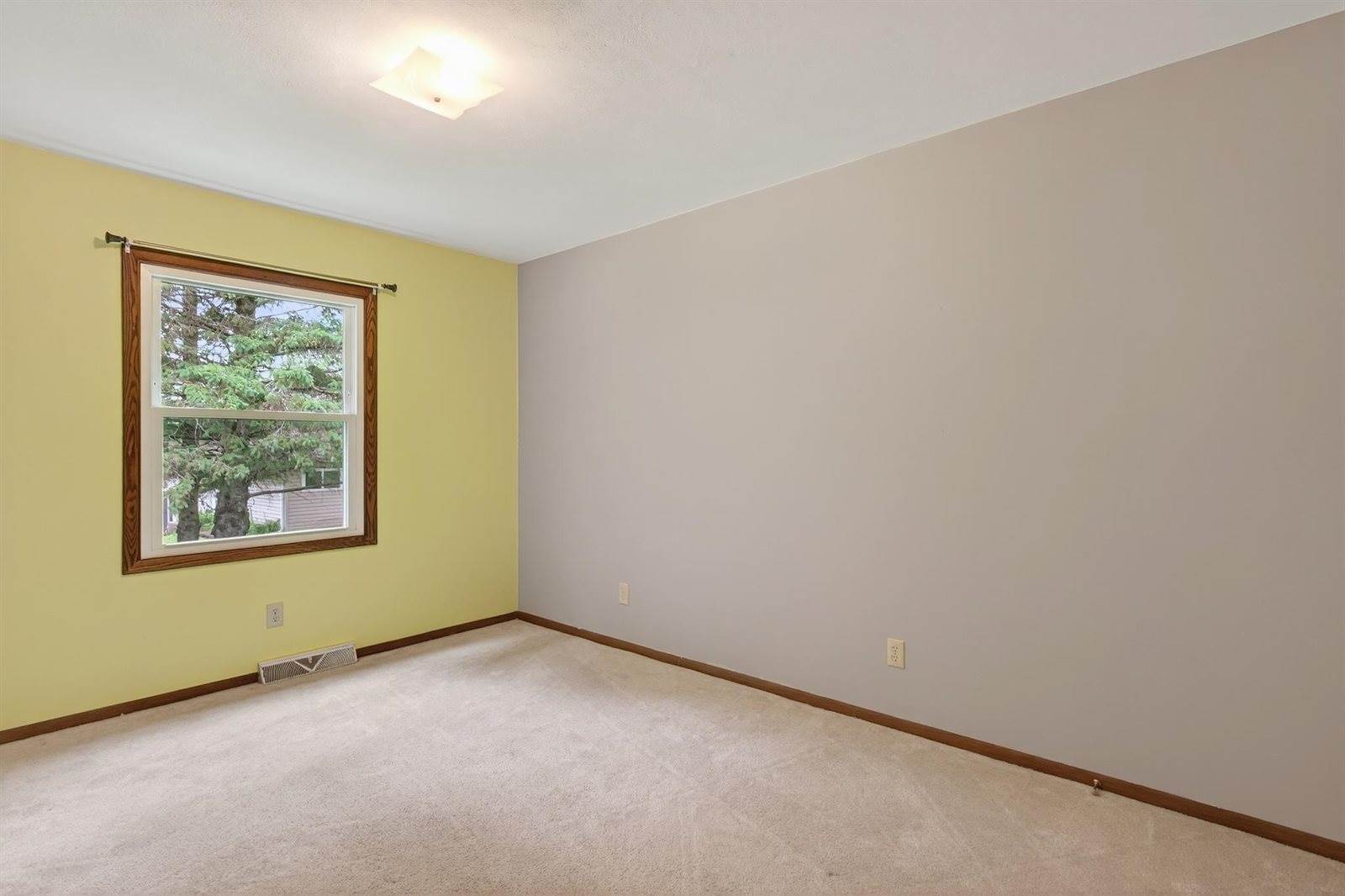 604 Leon Street, Rothschild, WI 54474