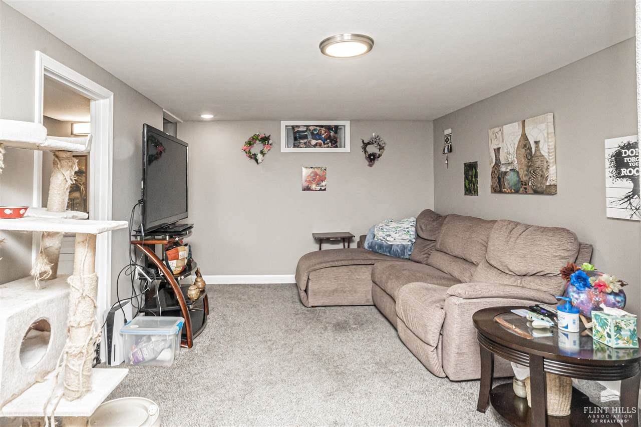 1409 Dries, Junction City, KS 66441