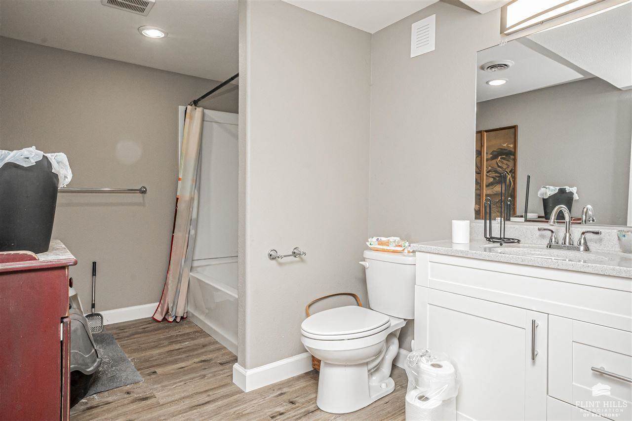 1409 Dries, Junction City, KS 66441