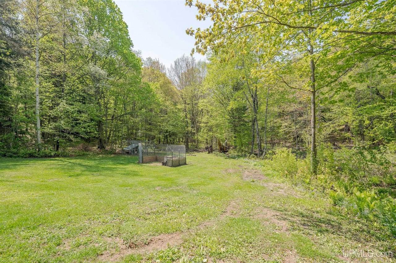 6605 Au Train Forest Lake Rd Road, Au Train, MI 49806