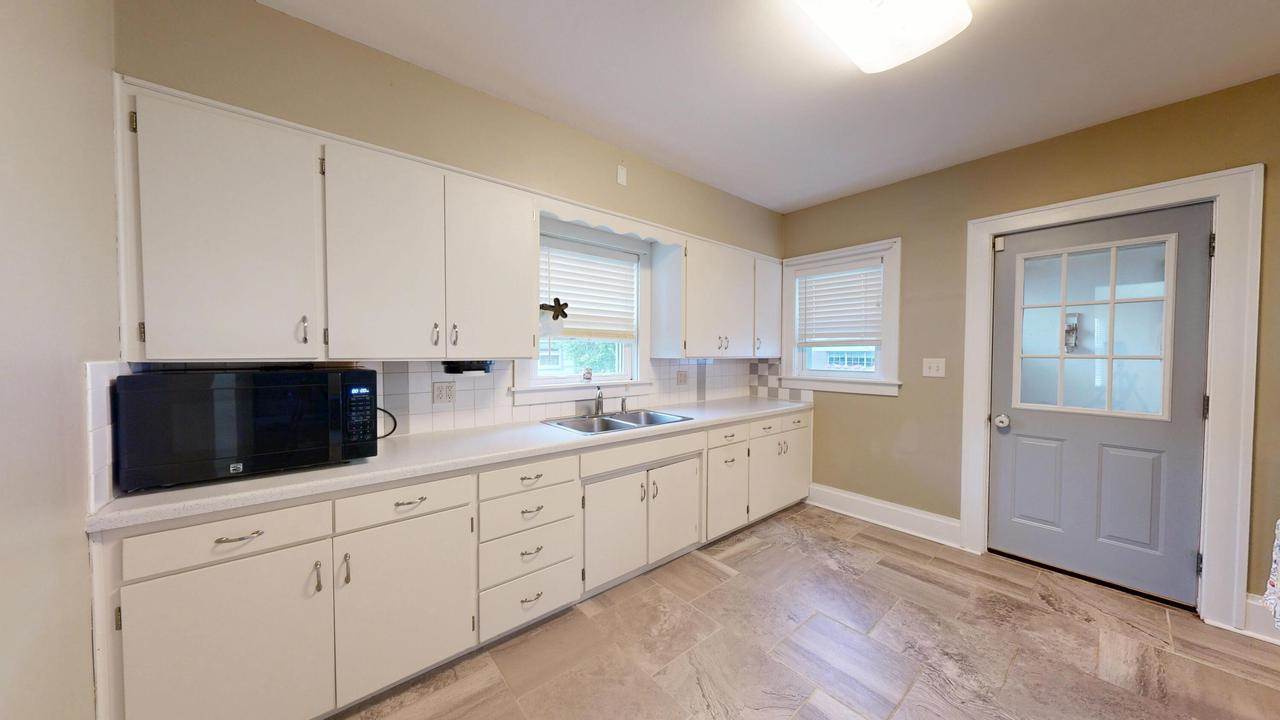 1416 Stoughton AVENUE, Tomah, WI 54660